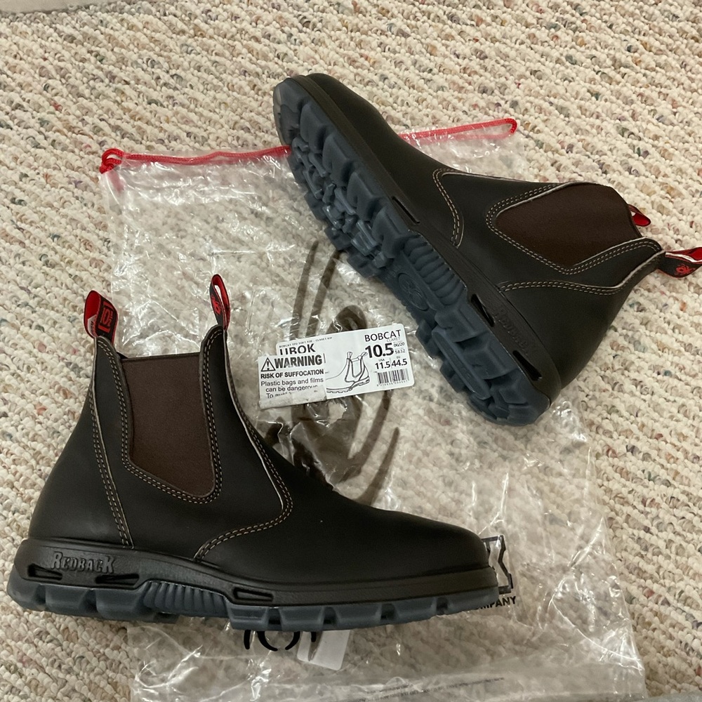 🆕 Redback brown leather men’s boots- size US 11.5